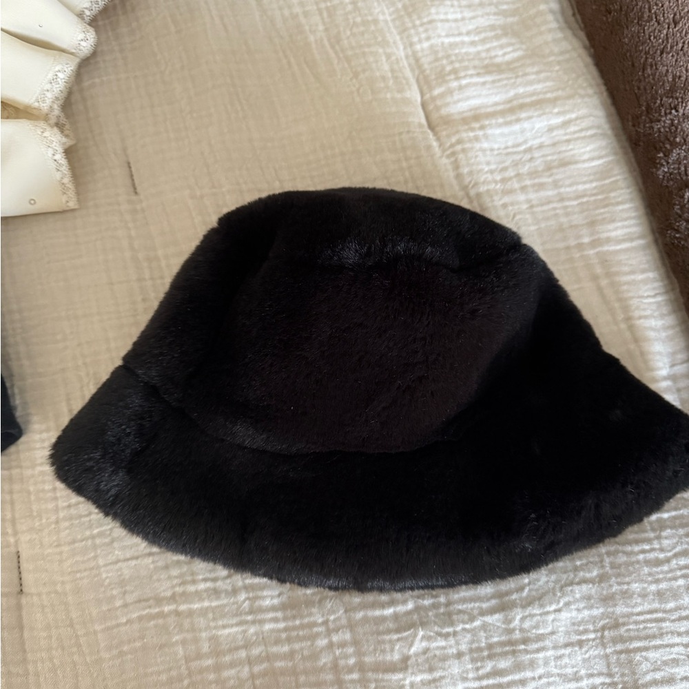 Amara bucket hat - Apparis
